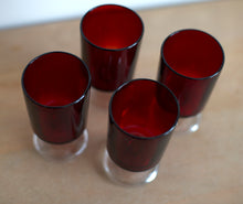 Load image into Gallery viewer, Set of 4 Deep Red French Vintage Luminarc Wine Glasses.
