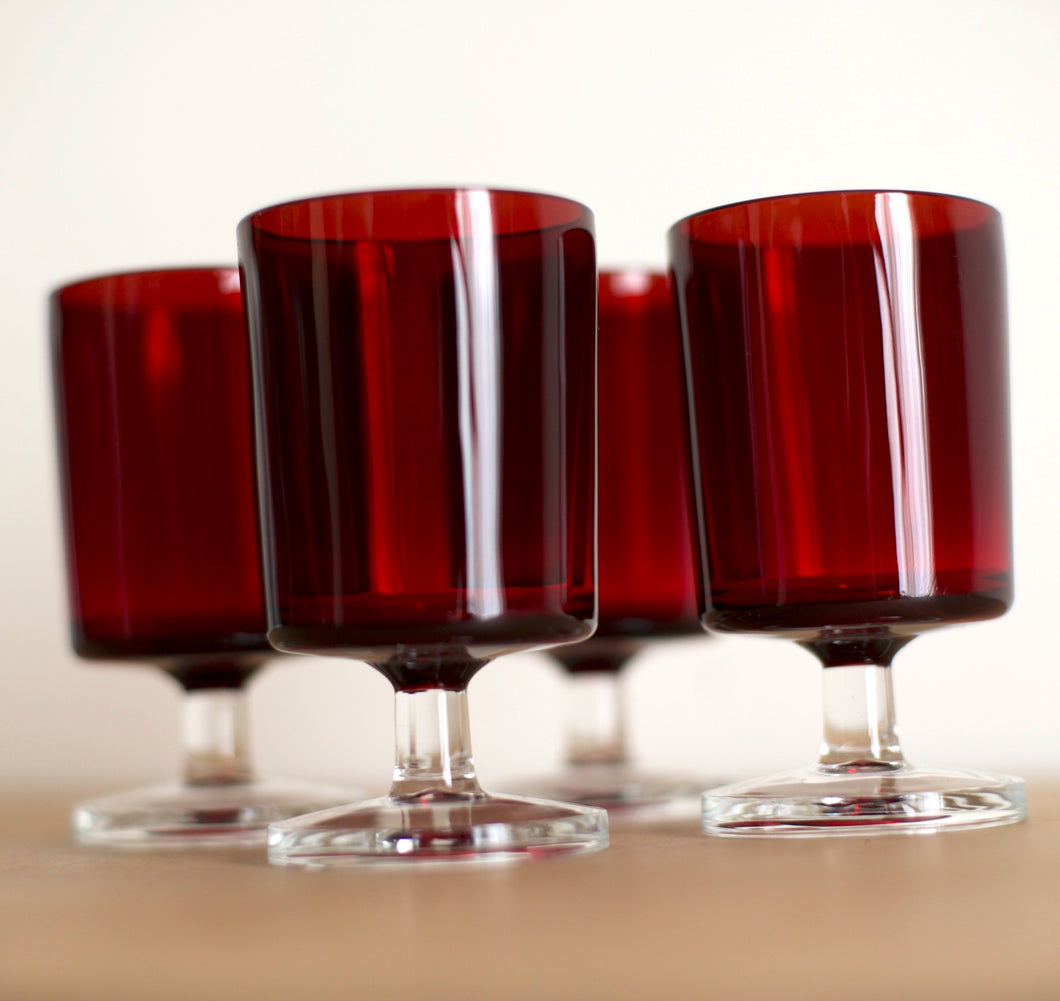 Set of 4 Deep Red French Vintage Luminarc Wine Glasses.